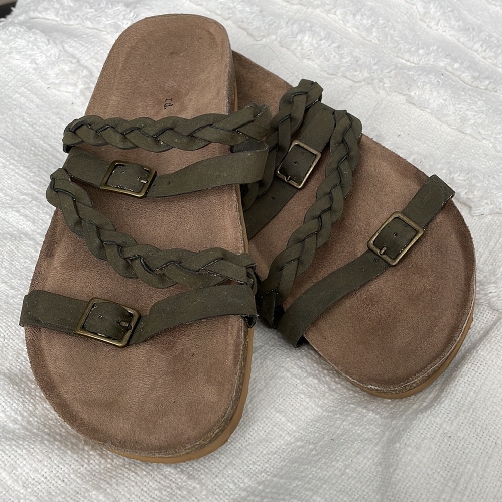 Sandals ☀️ - Picture 3 of 4
